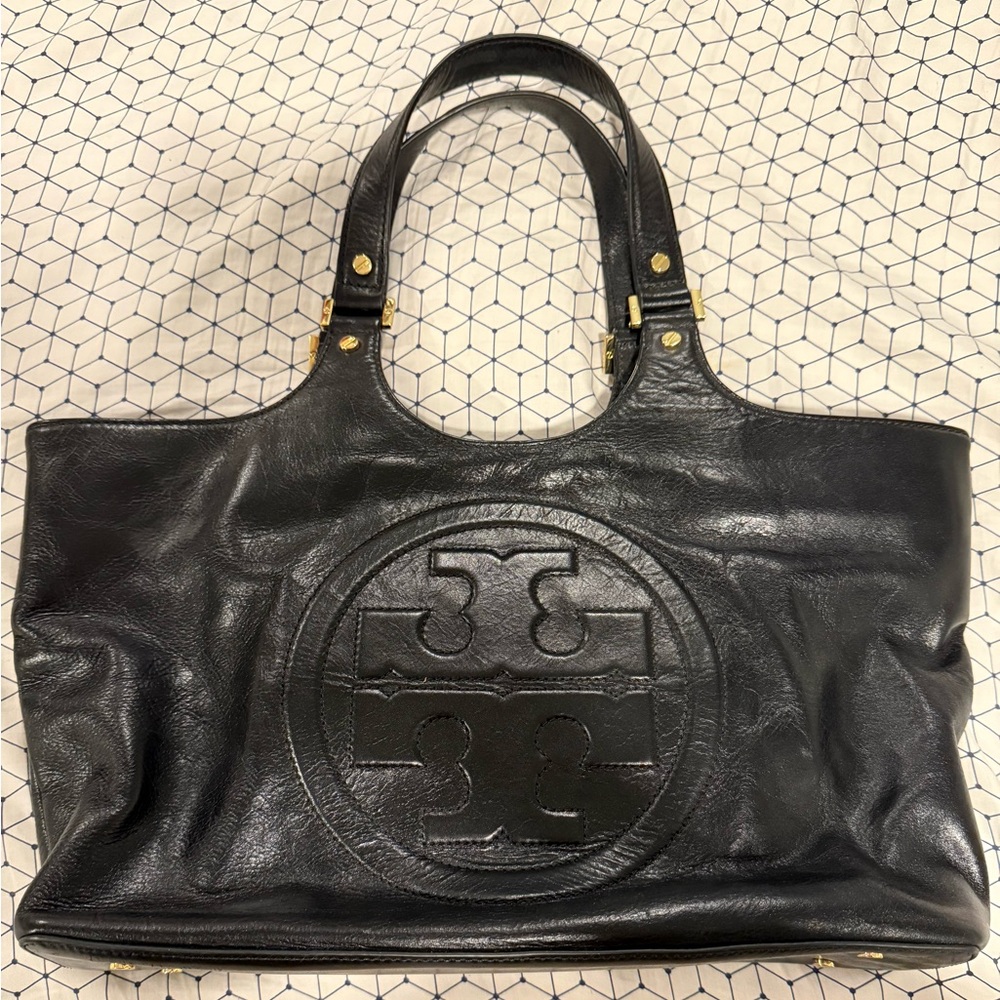 Tory Burch, black leather shoulder bag with gold hardware